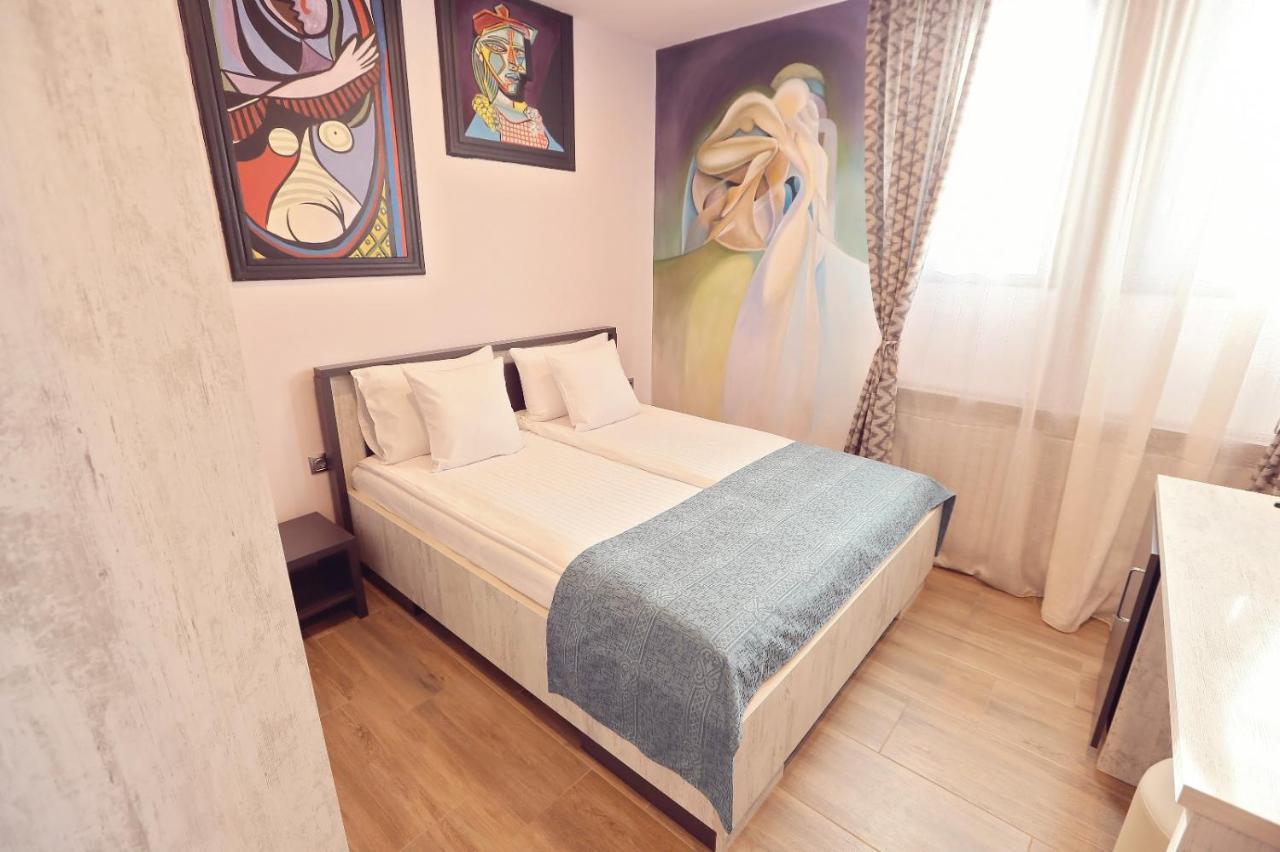 Dezire Guesthouse Baile 1 Mai Εξωτερικό φωτογραφία