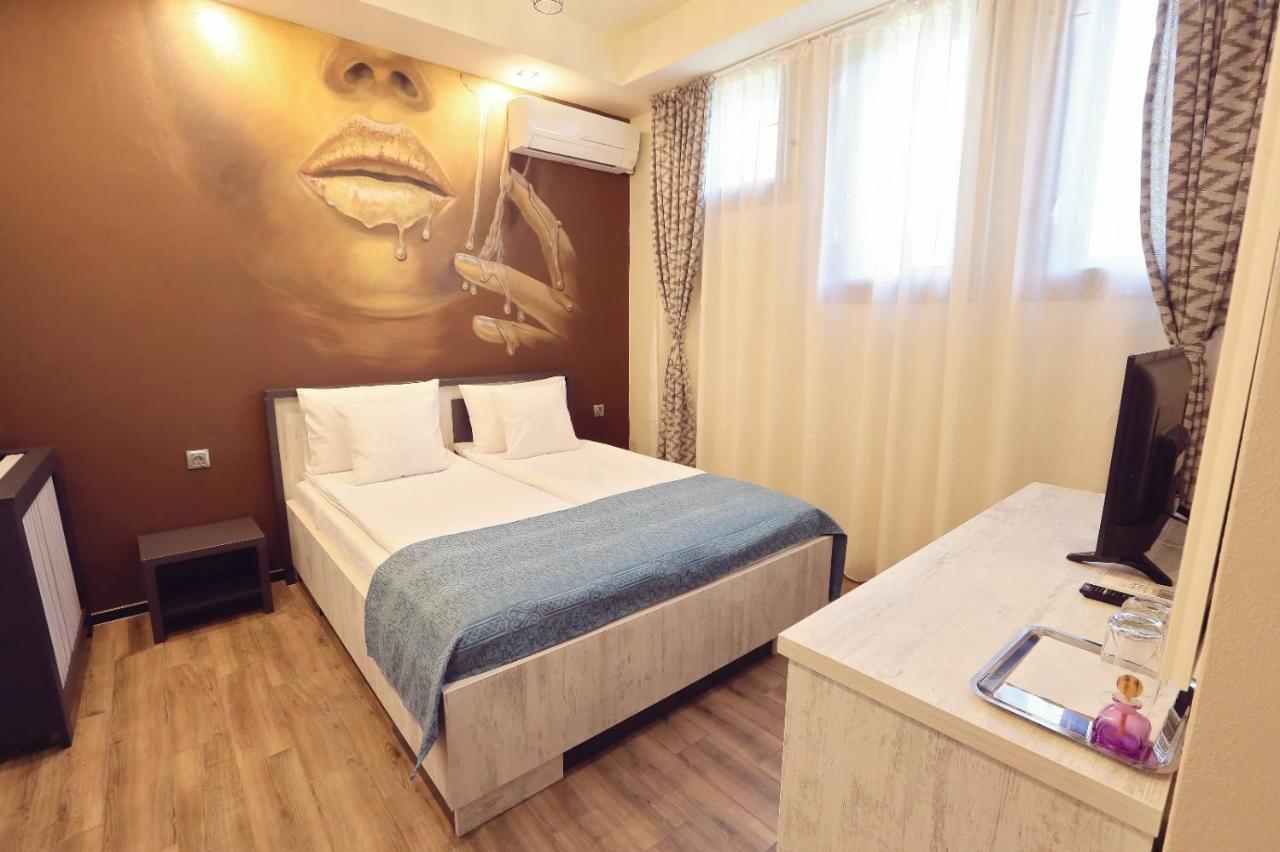 Dezire Guesthouse Baile 1 Mai Εξωτερικό φωτογραφία