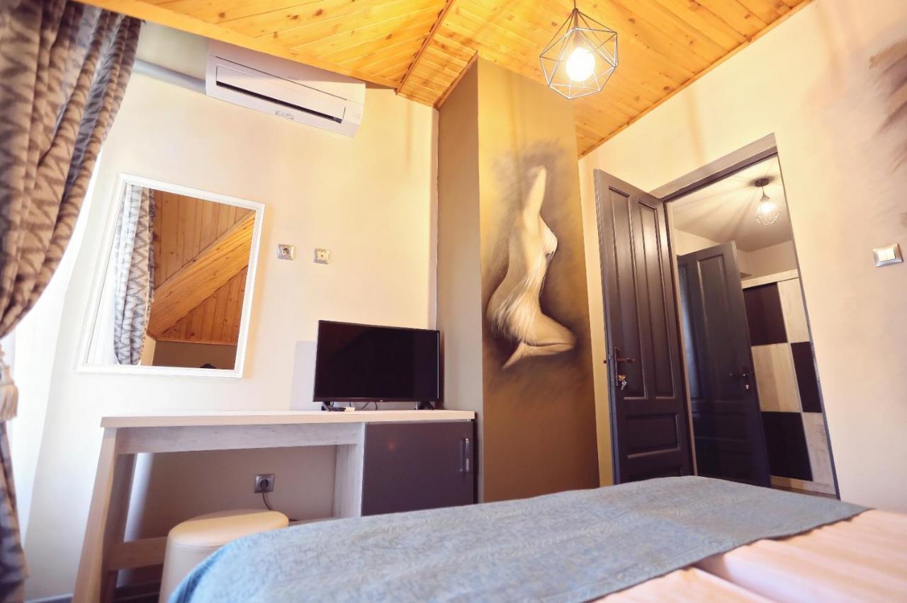 Dezire Guesthouse Baile 1 Mai Εξωτερικό φωτογραφία