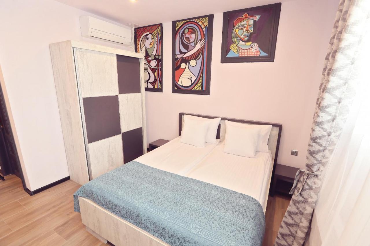 Dezire Guesthouse Baile 1 Mai Εξωτερικό φωτογραφία